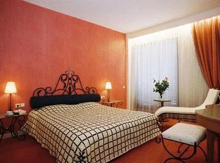 Hotel Nepheli Thessaloniki